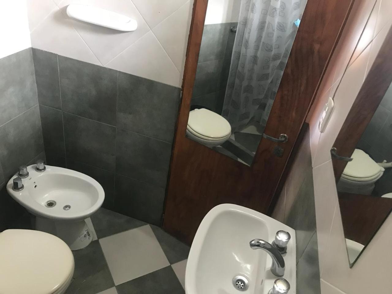 Hostel El Galeon Villa Gesell Εξωτερικό φωτογραφία